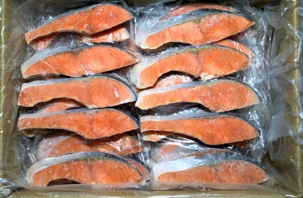 【低塩加工】チリ銀鮭切り身1切60g