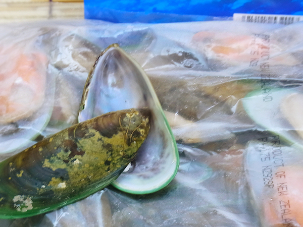 ニュージーランド産パーナ貝　（1kg　M 30-45粒）1kg×12個のサムネイル